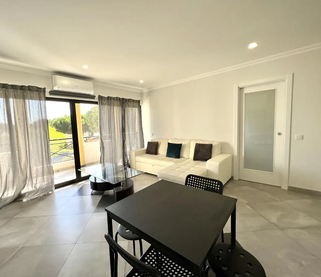 Topazio - Pool & Near The Center By Hd Properties Vilamoura 0*,  Portugal